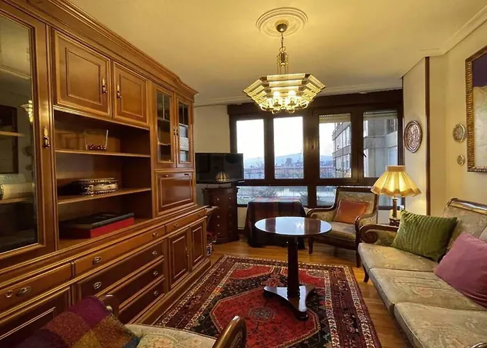 Elegante Con Vistas Al Puerto